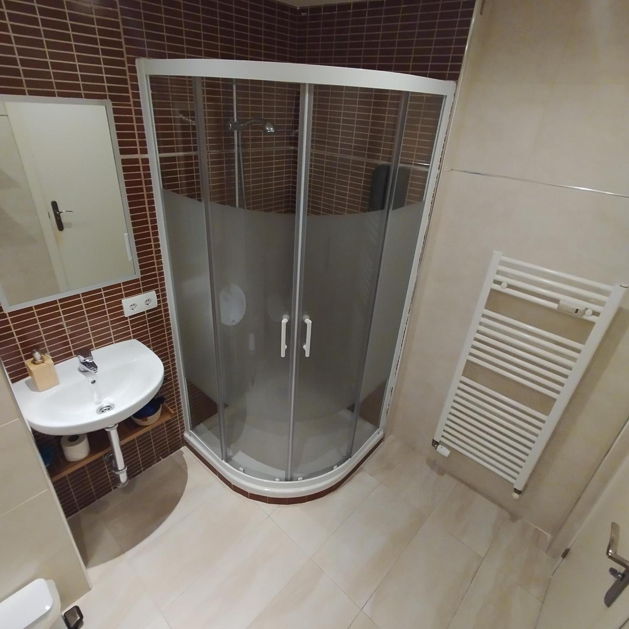 Leon Riverside Flat 部屋 写真